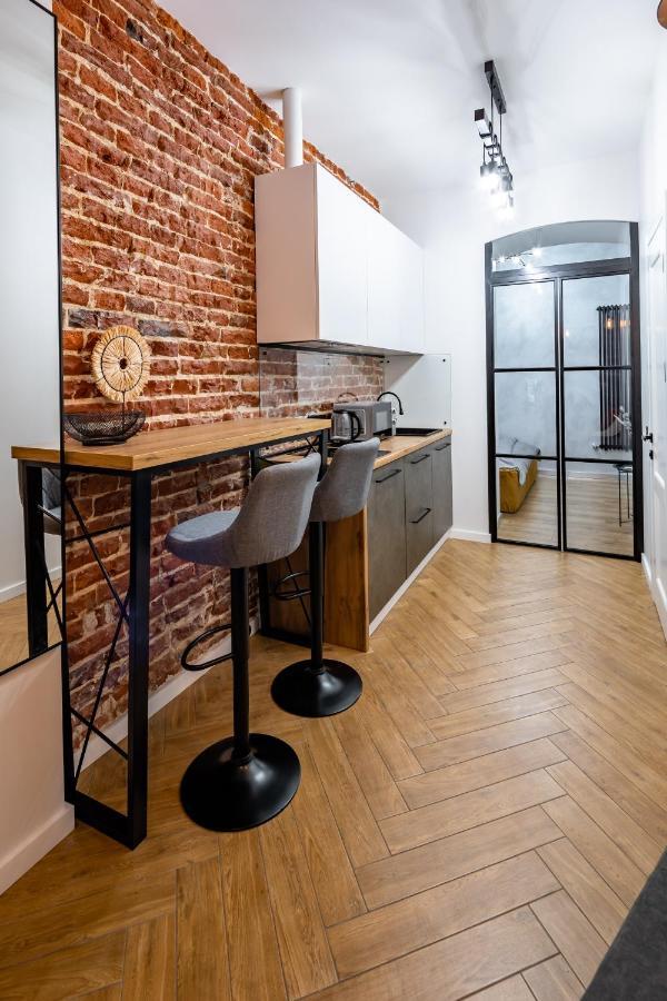 Romari Таманська 12 Apartment Лвив Екстериор снимка