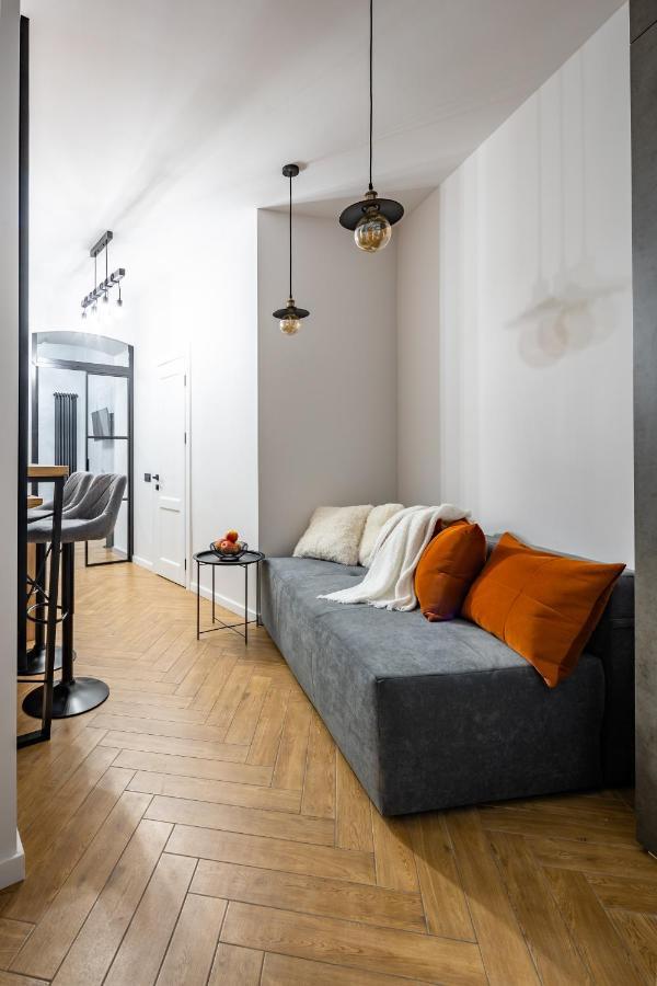 Romari Таманська 12 Apartment Лвив Екстериор снимка